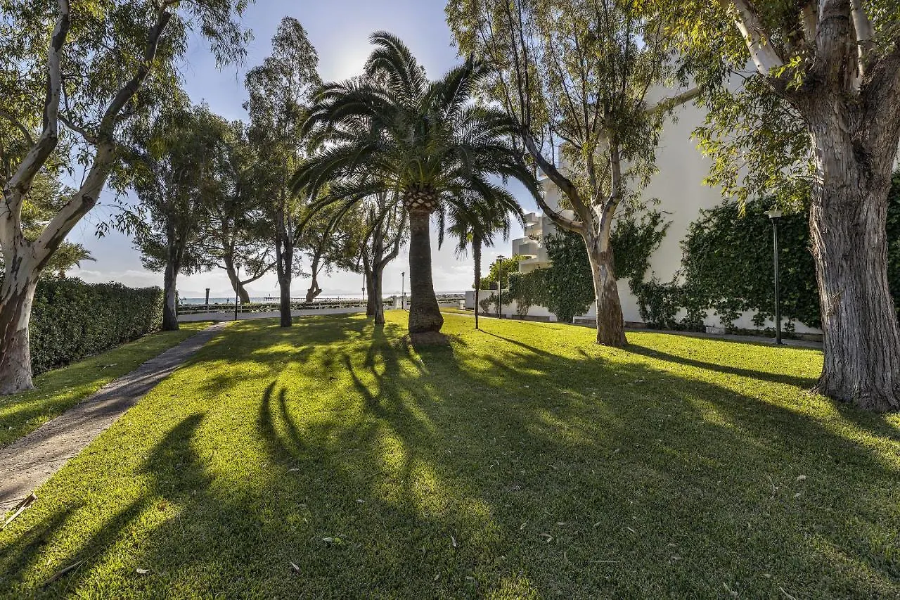 Beachfront Apartment In Alcudia Beach Cb 3