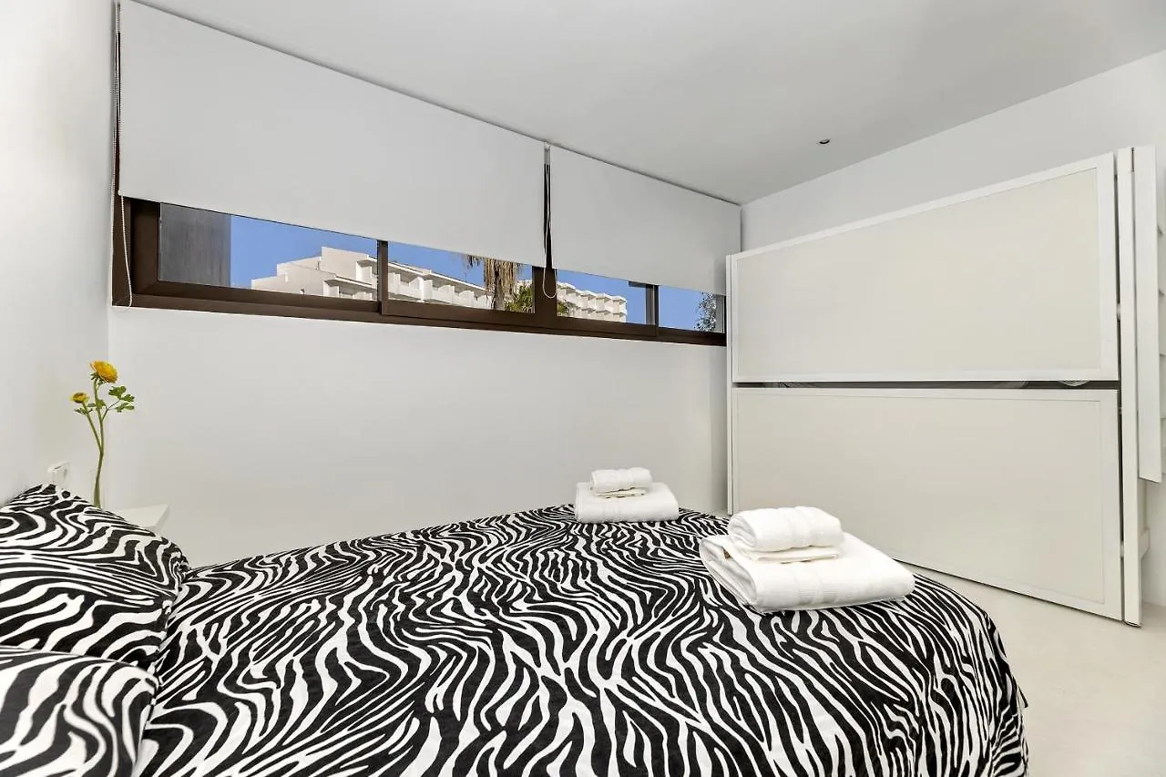 Beachfront Apartment In Alcudia Beach Cb 3 0*, Alcudia (Mallorca) Hiszpania