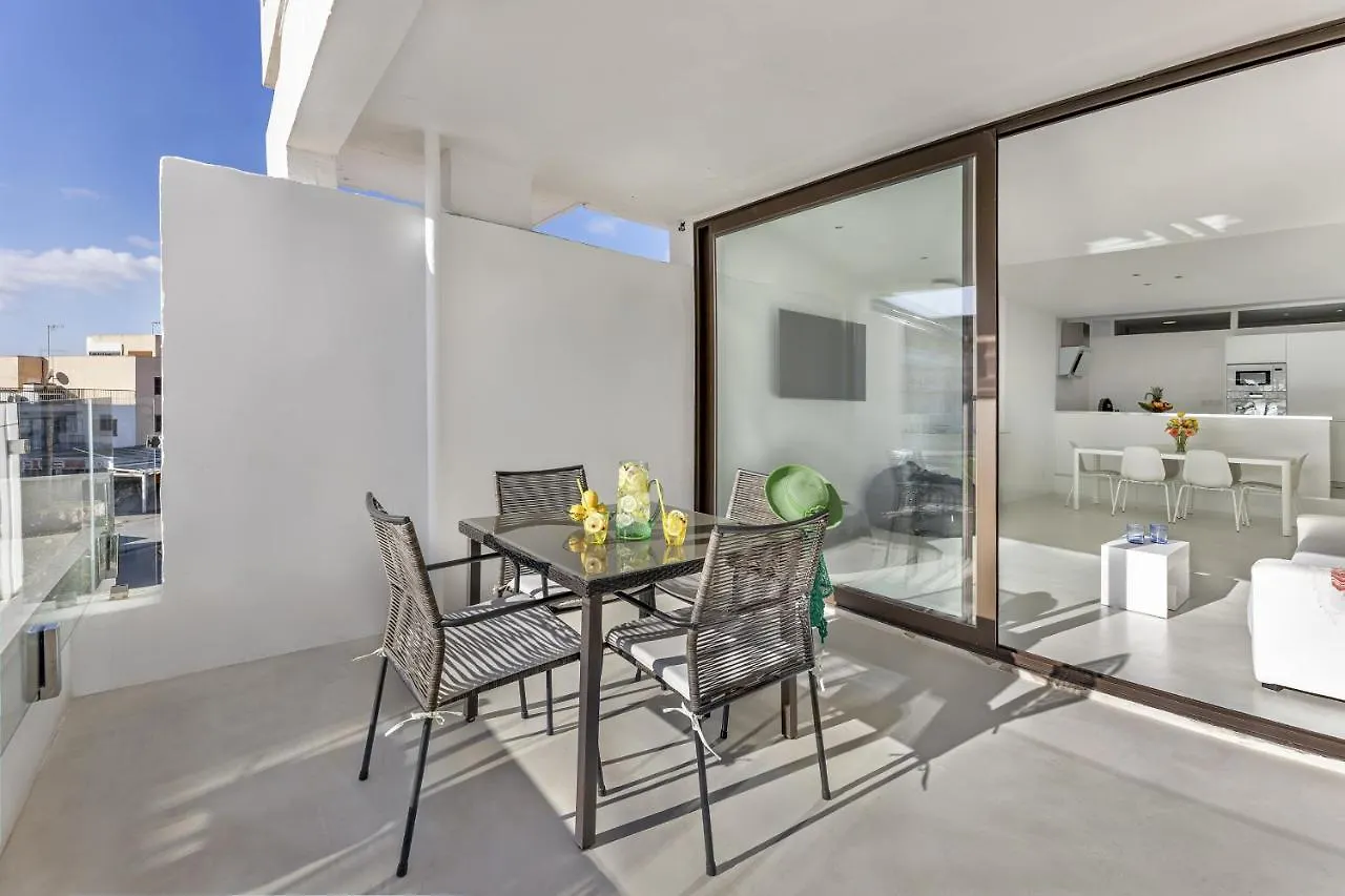 Beachfront Apartment In Alcudia Beach Cb 3